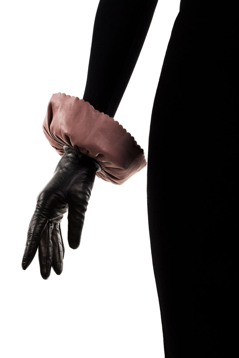 Damenhandschuhe aus kontrastierendem Leder mit Seidenfutter und doppelt gestuften Bündchen-Danielle 3