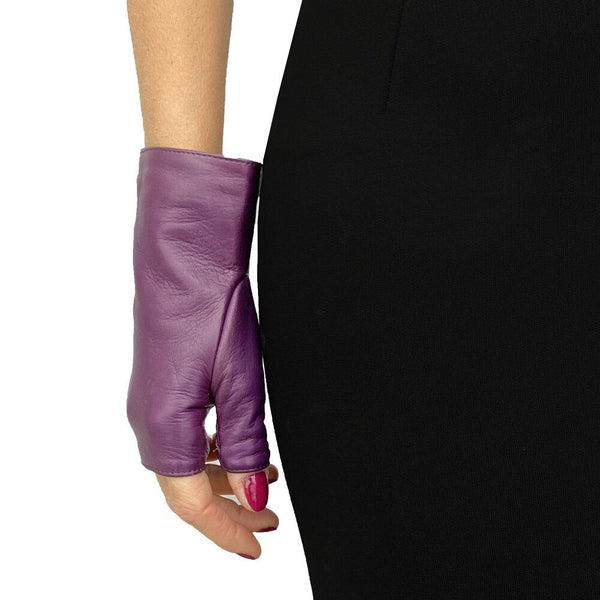 Fingerlose Damen-Lederhandschuhe mit Seidenfutter und Fergie-Ledermanschette